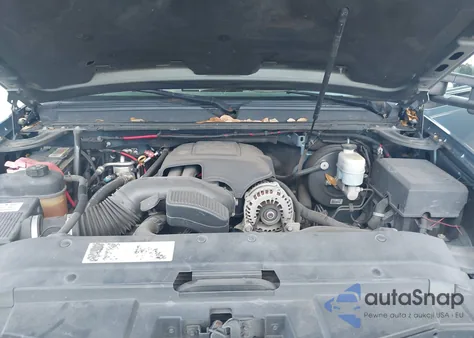 2008 Chevrolet Suburban 1500 Lt z USA, uszkodzony, nr VIN 3GNFC16058G223941